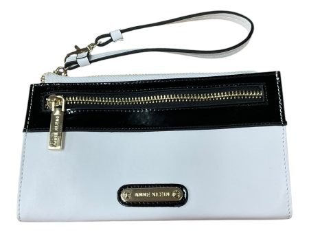 Wristlet By Anne Klein, Size: Small Hot on Sale