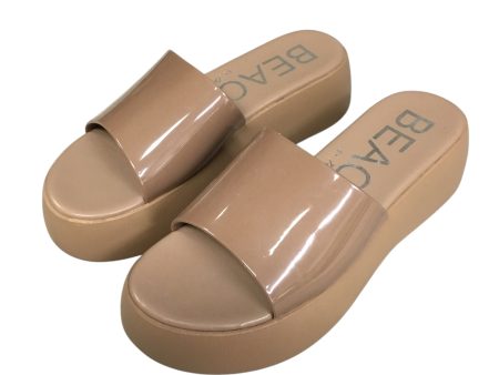 Sandals Flats By Matisse In Tan, Size: 9 on Sale