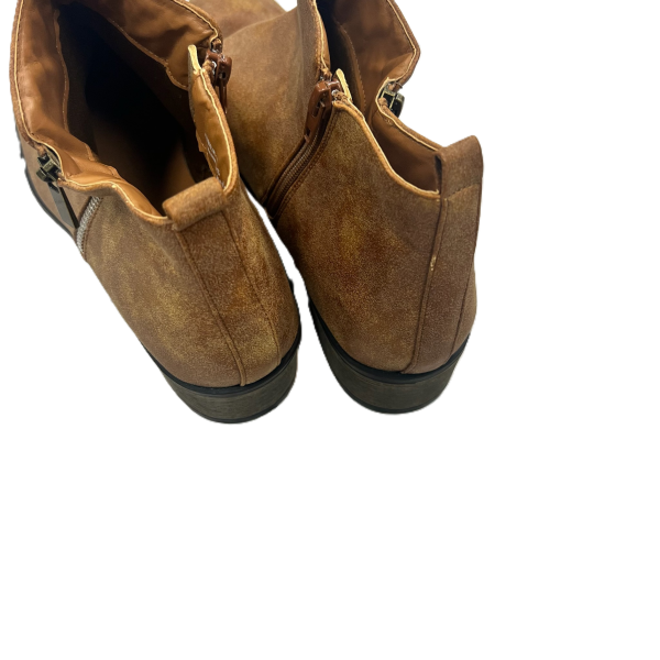 Boots Ankle Flats By Bamboo In Brown, Size: 10 Online now