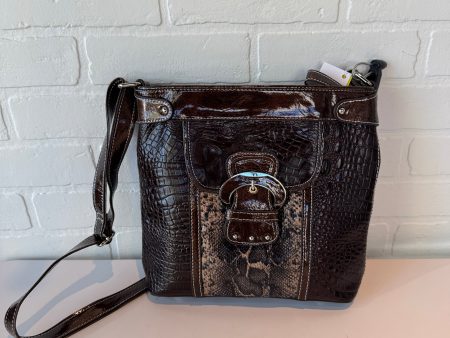 Crossbody By Clothes Mentor, Size: Medium Cheap