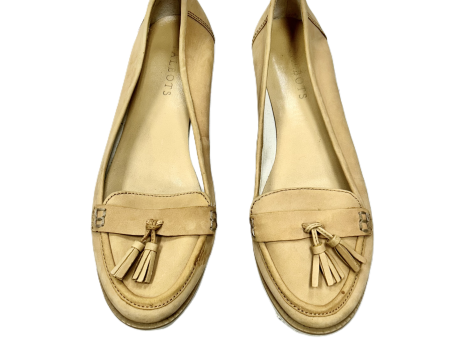 Shoes Flats By Talbots In Tan, Size: 9 Online