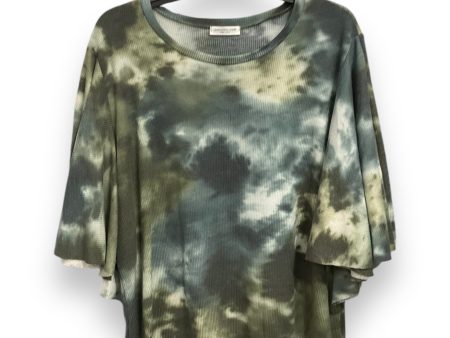 Top Short Sleeve By Chicsoul In Green, Size: 1x Supply