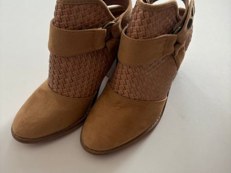 Boots Ankle Heels By Yoki In Tan, Size: 7 Discount